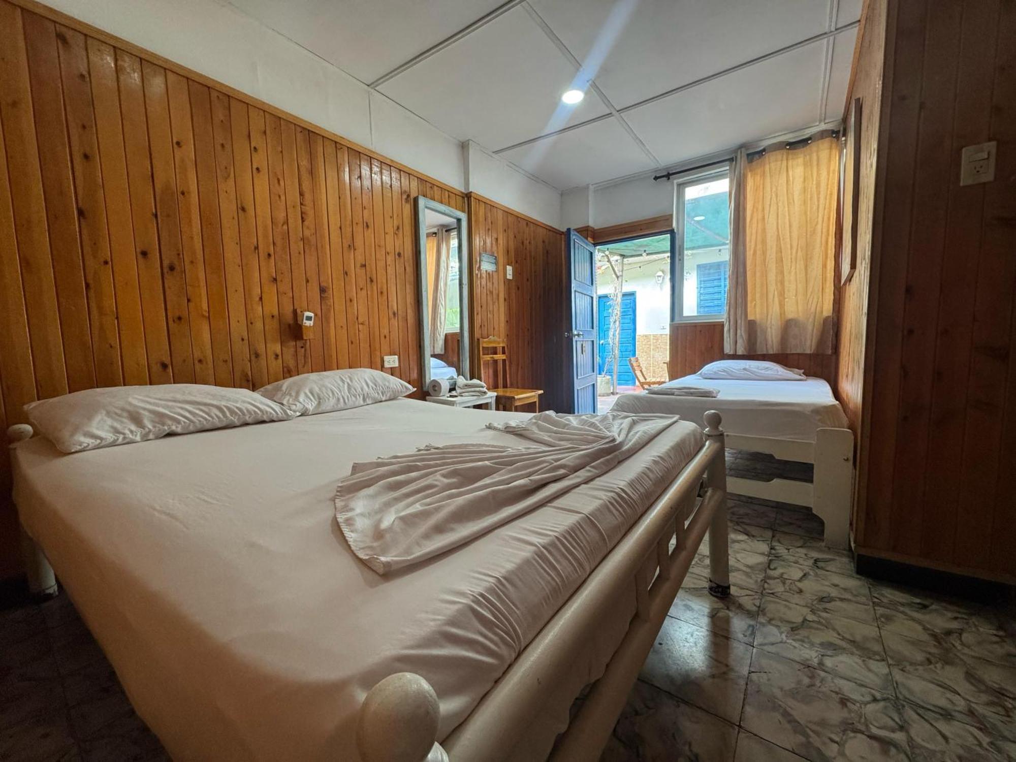 Hostal Luna Llena Getsemani Cartagena  Exterior foto